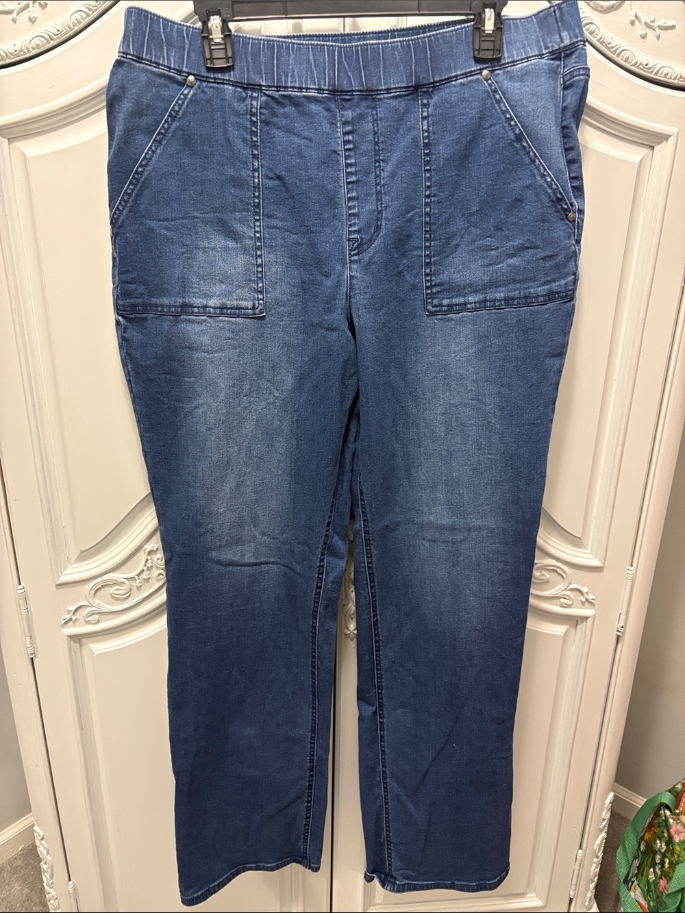 Isaac Mizrahi Indigo Blue Straight Leg Pull-On Jeans
